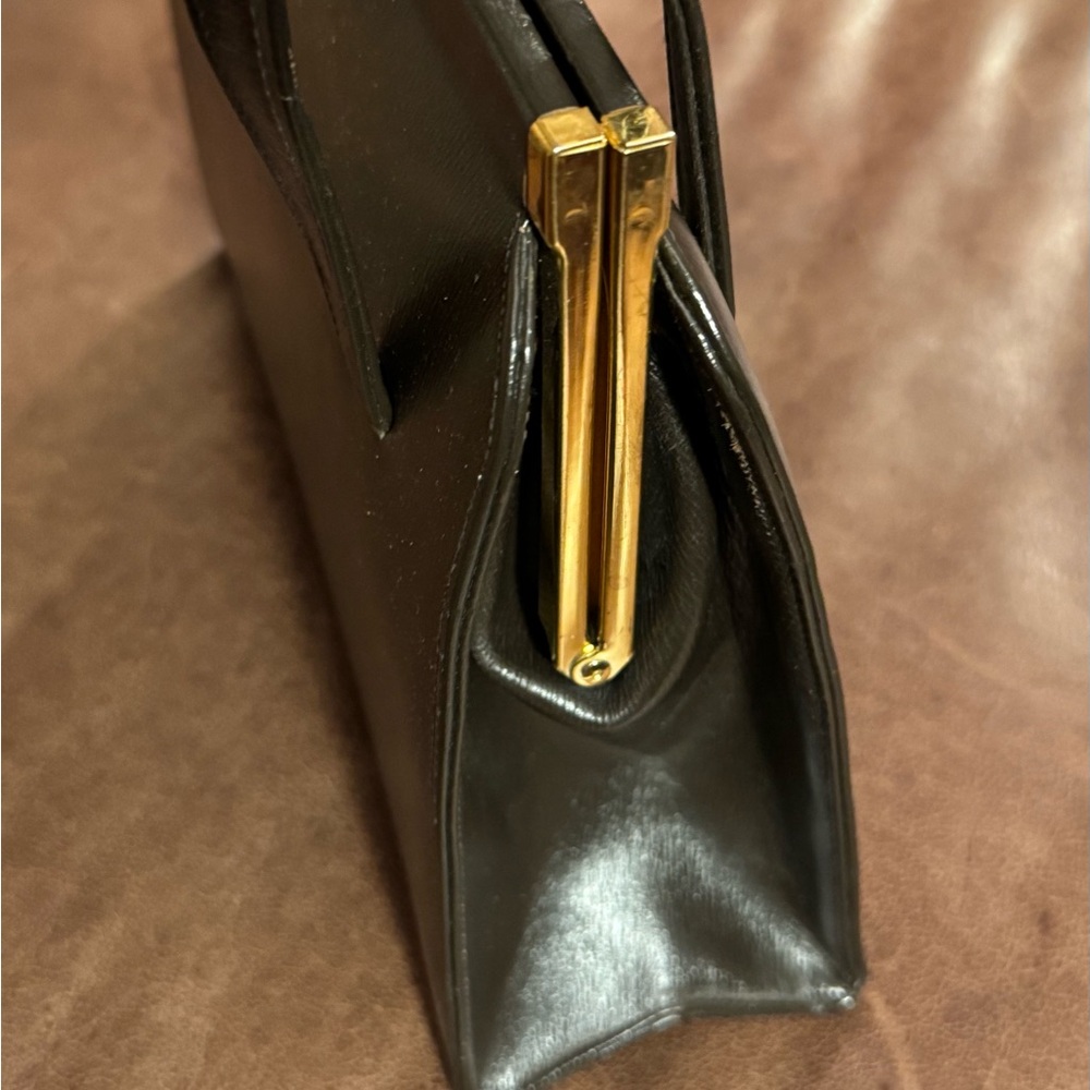 Macy's Classic Black Leather Shoulder Bag Circa 1950s - Picture 4 of 11